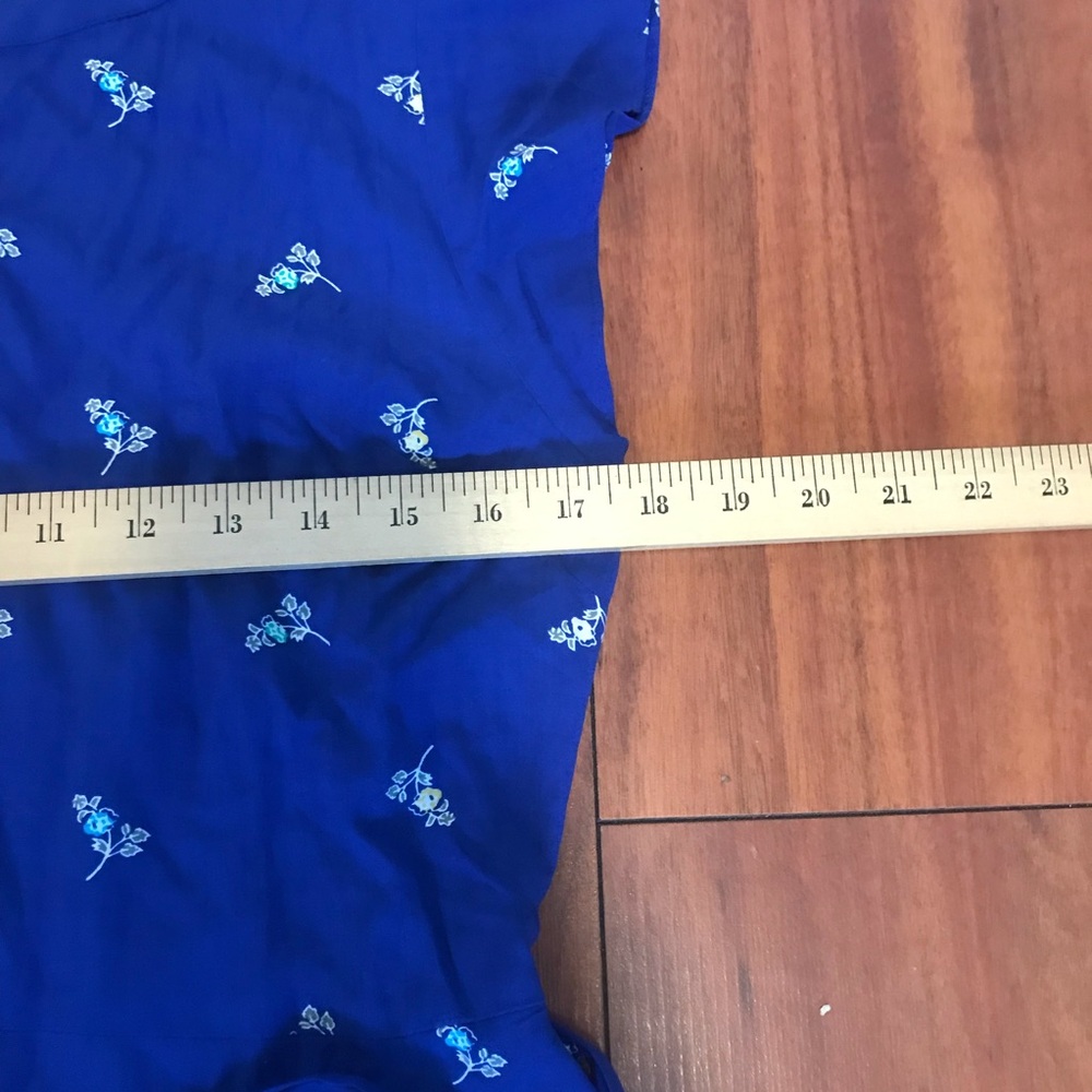 LOFT Royal Blue Floral Button-Front Tie-Waist Dress size 6 - Picture 5 of 16
